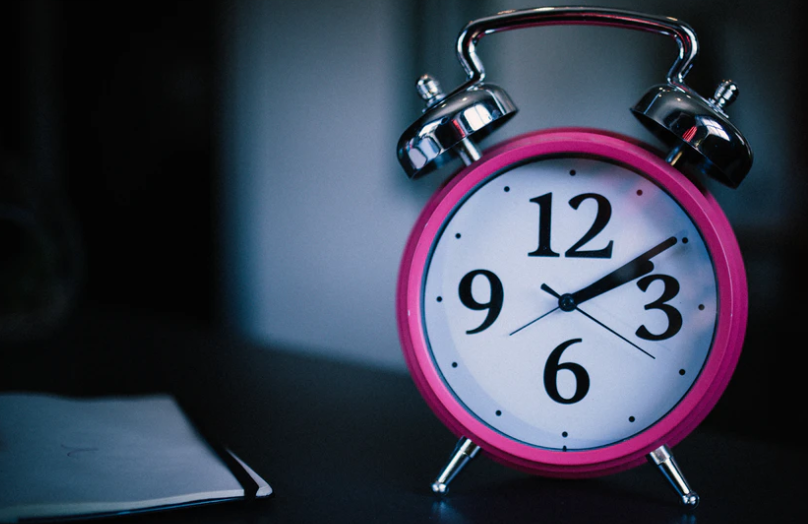 analóg ébresztőóra